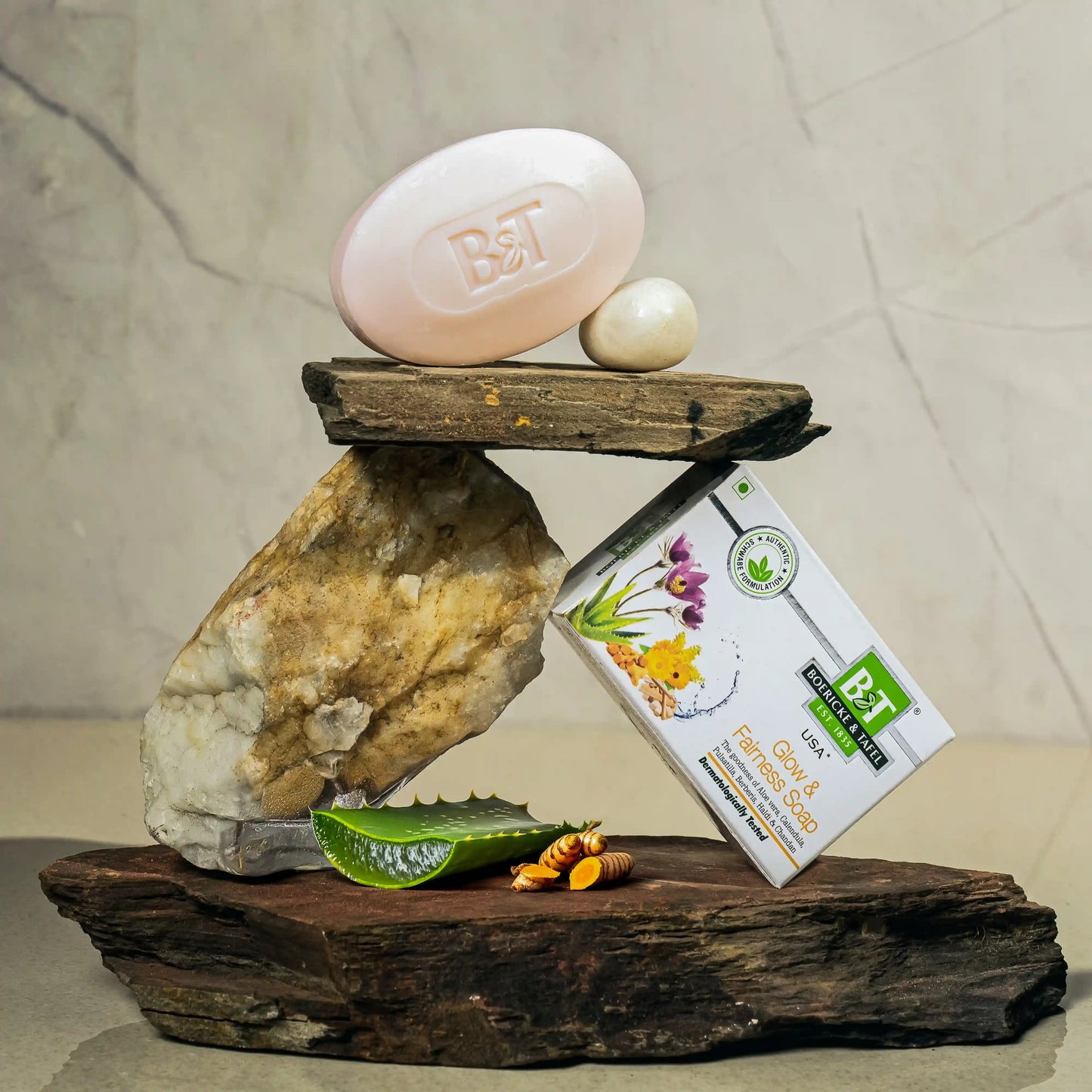 B&T GLOW AND FAIRNESS SOAP
